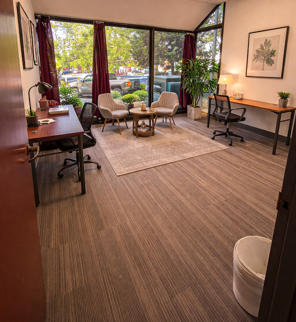 Downtown Vancouver — Suite 107 (Special Offer)